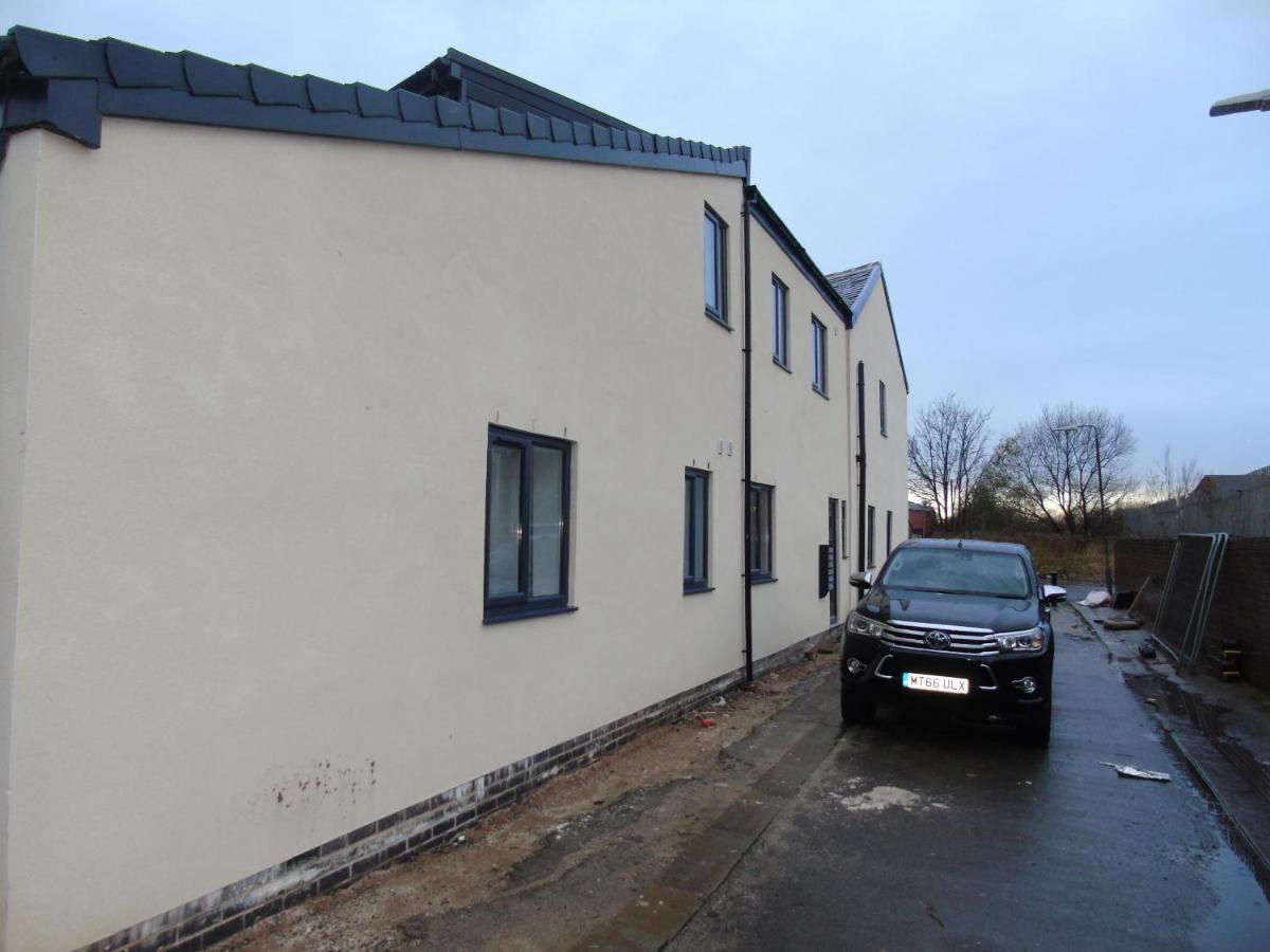 Flats, 1 Longfield Rd Bolton Apartment Exterior photo